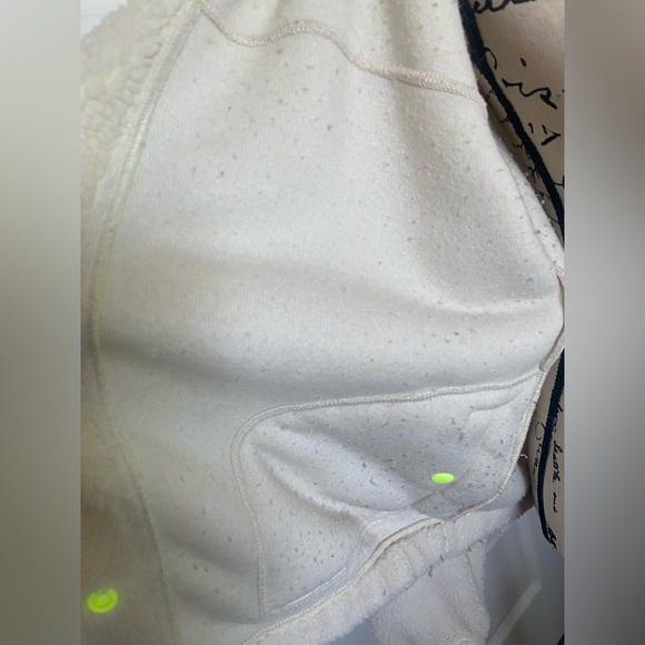 Old Navy Active Sherpa Jacket w/ Neon Detail - Picture 5 of 8